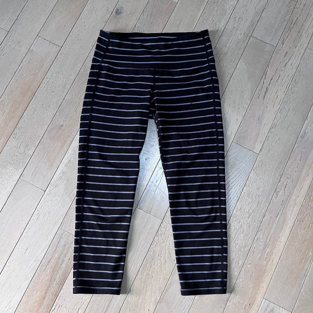 Athleta leggings sz Xsmall - black stripe